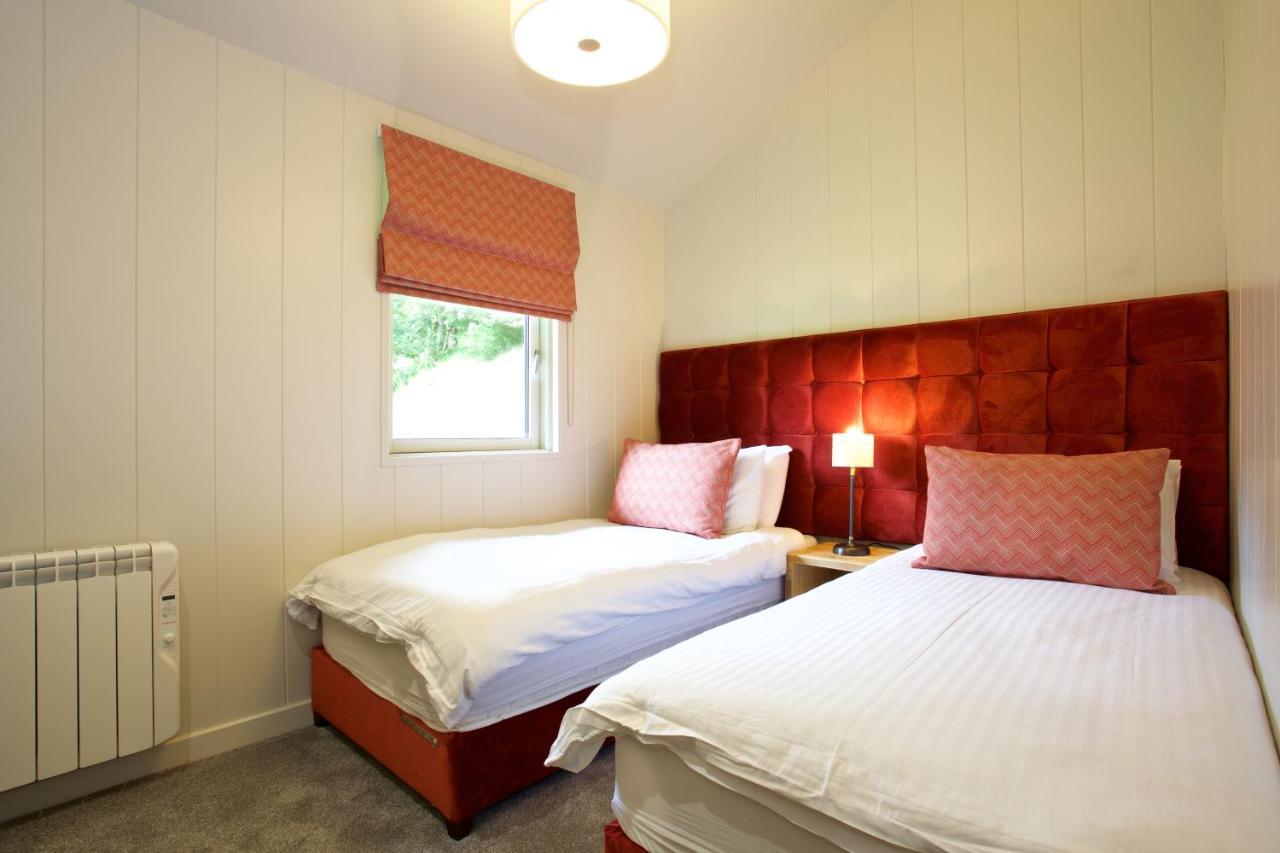 Loch Tay Highland Lodges And Glamping Park Morenish Exteriör bild
