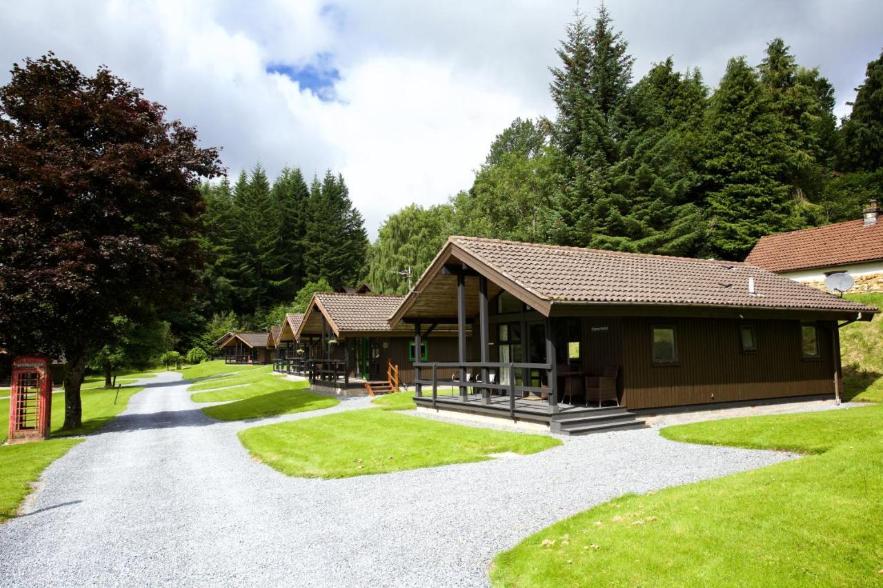 Loch Tay Highland Lodges And Glamping Park Morenish Exteriör bild