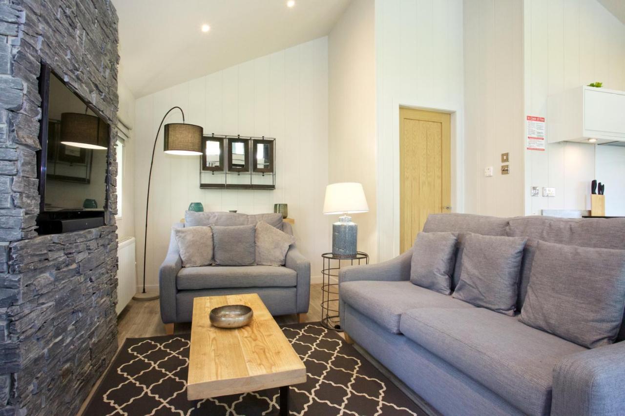 Loch Tay Highland Lodges And Glamping Park Morenish Exteriör bild