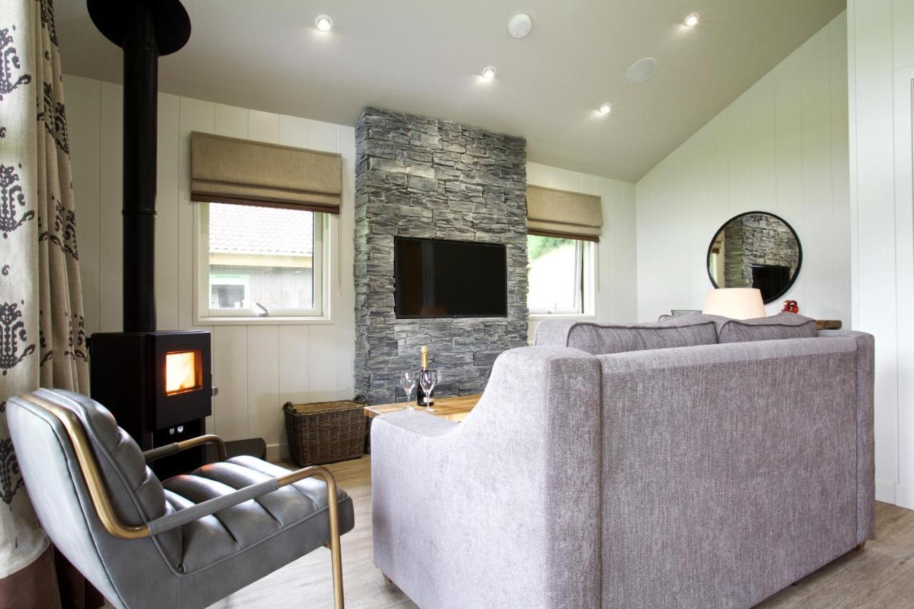 Loch Tay Highland Lodges And Glamping Park Morenish Exteriör bild