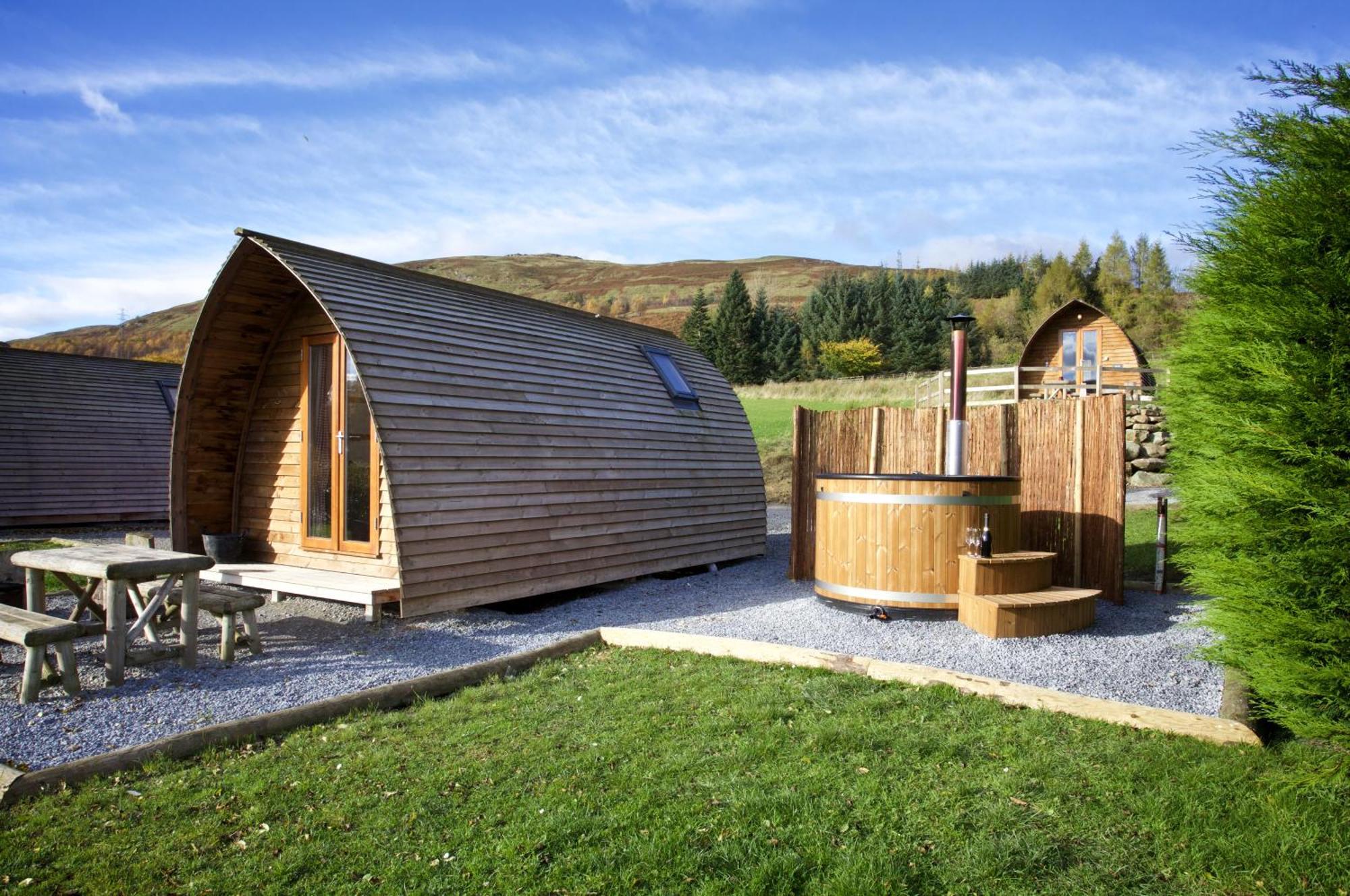 Loch Tay Highland Lodges And Glamping Park Morenish Exteriör bild