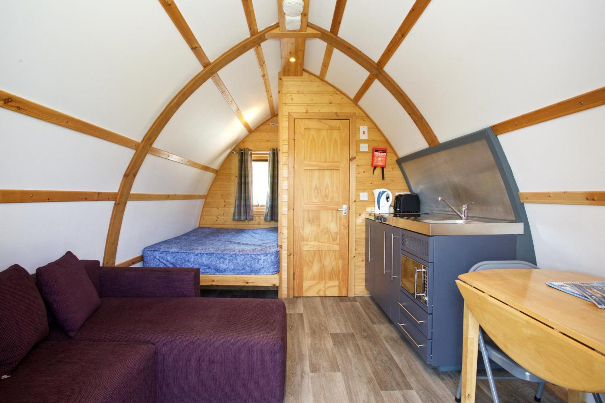 Loch Tay Highland Lodges And Glamping Park Morenish Exteriör bild